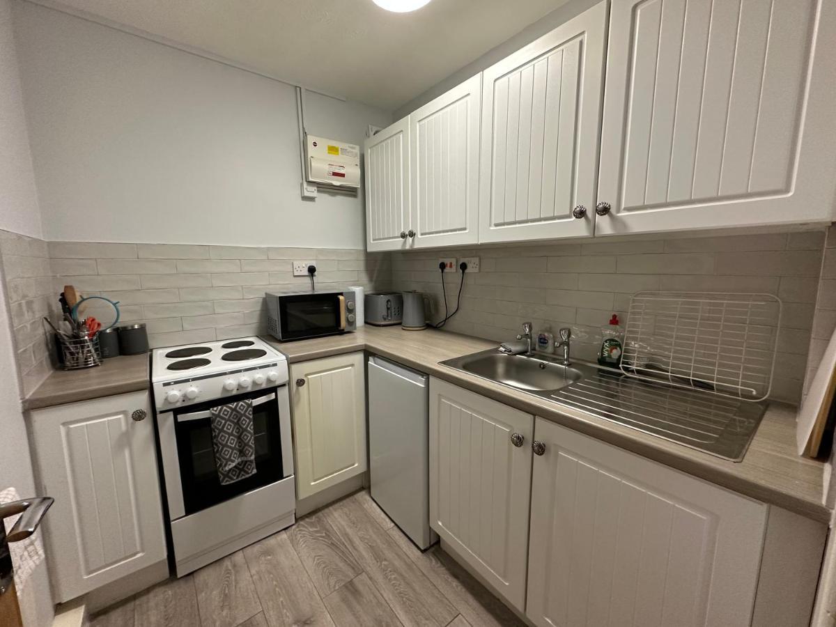 Cosy, 2 Bedroom Cottage In Guisborough Town Centre ภายนอก รูปภาพ
