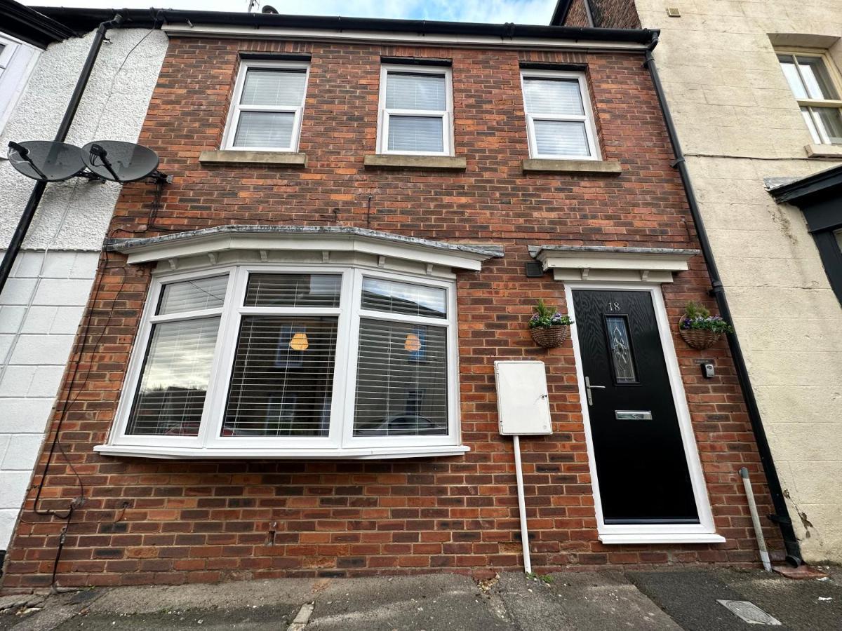 Cosy, 2 Bedroom Cottage In Guisborough Town Centre ภายนอก รูปภาพ